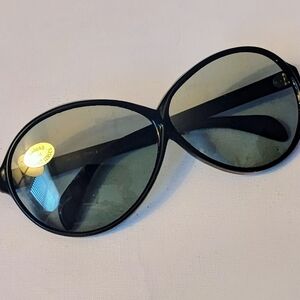 Vintage large Black Unisex Sunglasses NOS  ITALY68 MOD ITALIA SIGNORA nero  N.O.